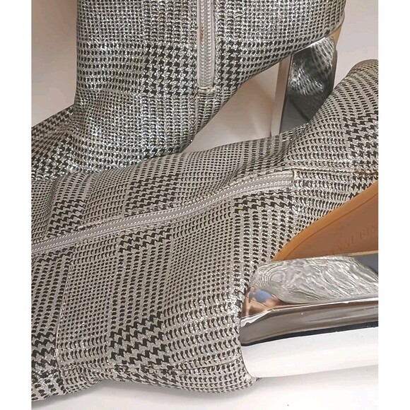 Gianni Bini Sz 6.5 Black White Metallic Houndstooth Tall Boots Mirror Heels EUC - Picture 12 of 16